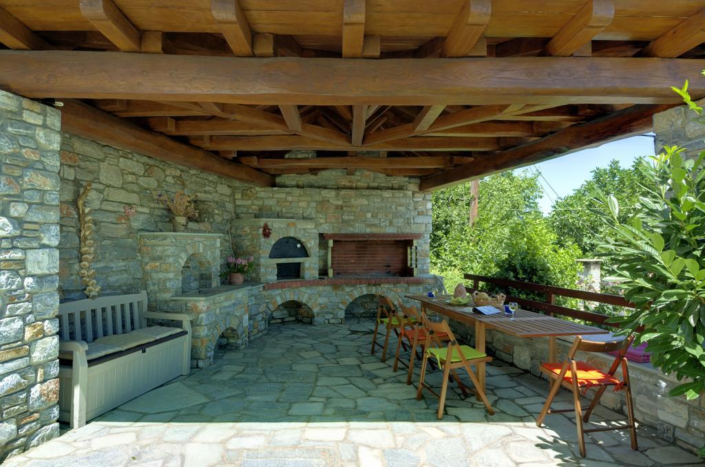 Guesthouse Iris Tsagarada Exterior photo
